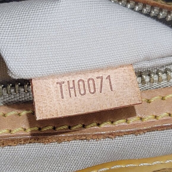 Louis Vuitton Monogram Tote Bag Vernis Reade MM - Picture 11 of 11